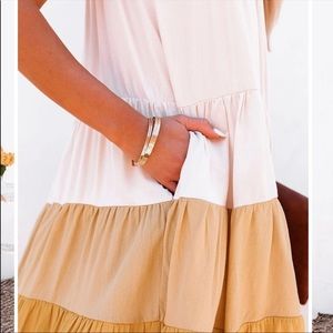 Brand new Vici high low tiered pocketed midi dress